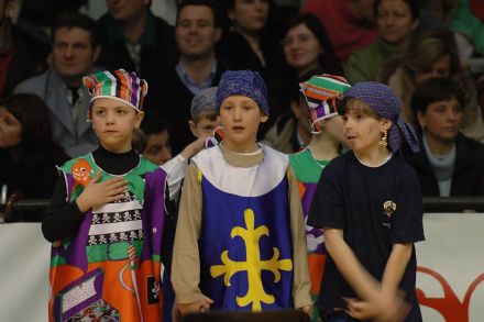 minibaskettando: scenda in campo ... l'inno!