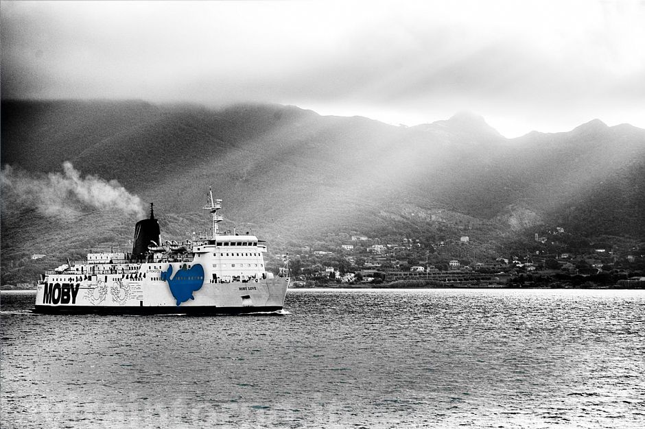 lasciando l'isola d'Elba