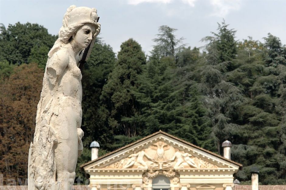 vi si scorge il tempo passato